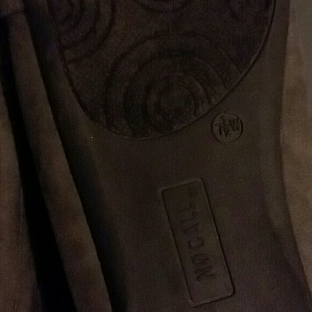 Shoes - Picture 2 of 3